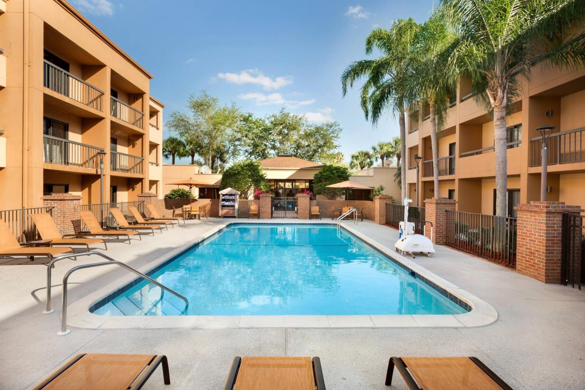 Courtyard Fort Myers Cape Coral Exterior foto